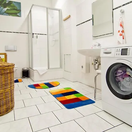 Piano Mitte בית הארחה